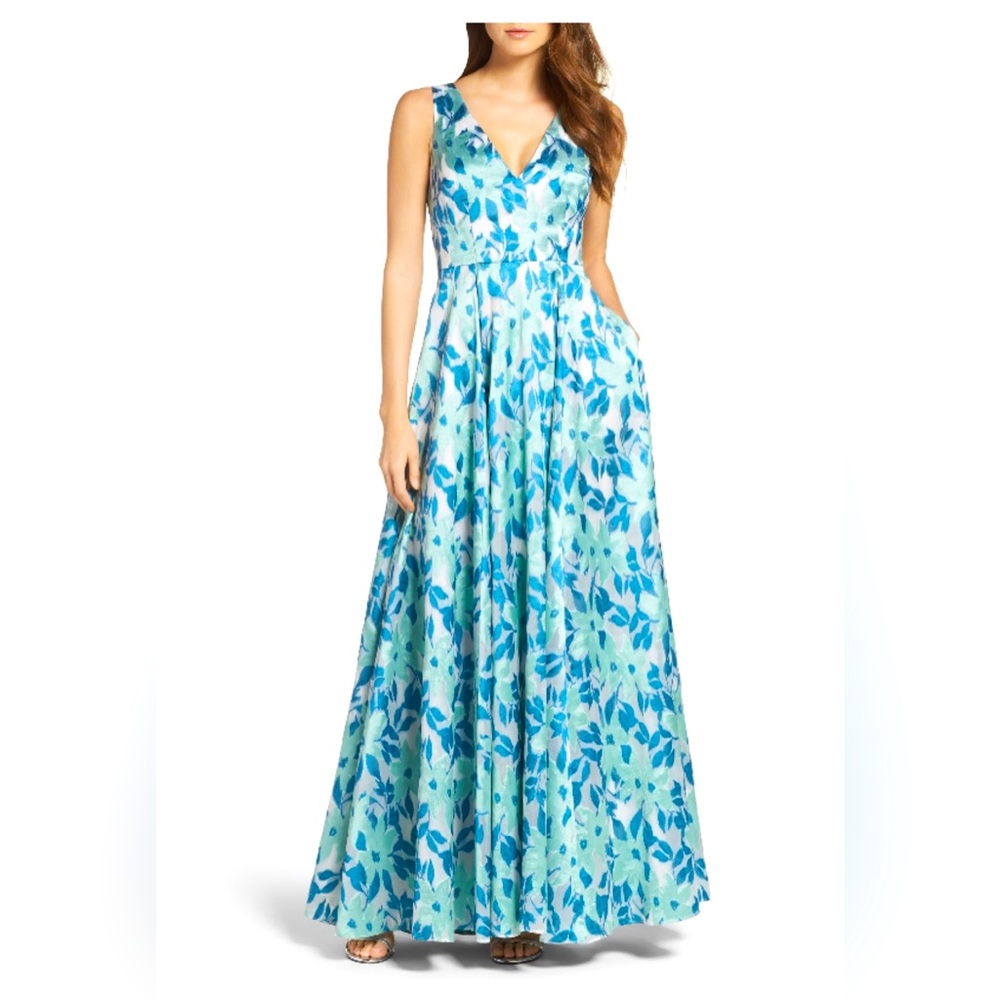 Adrianna Papell Gorgeous Floral Gown-Size 2